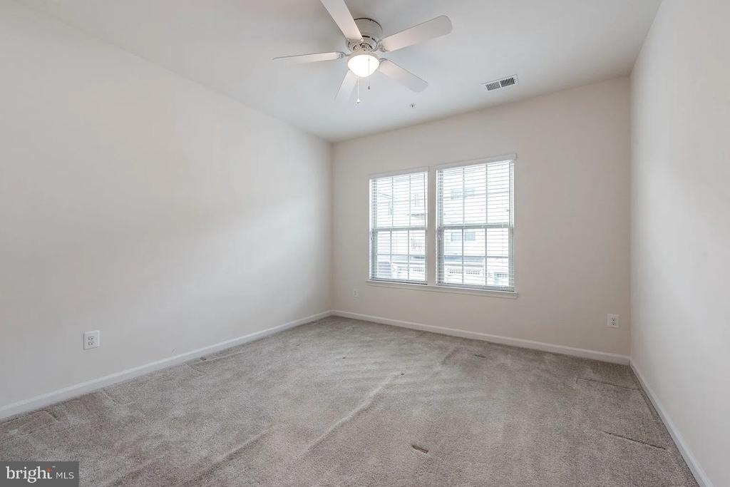 42213 Piebald Square - Photo 11