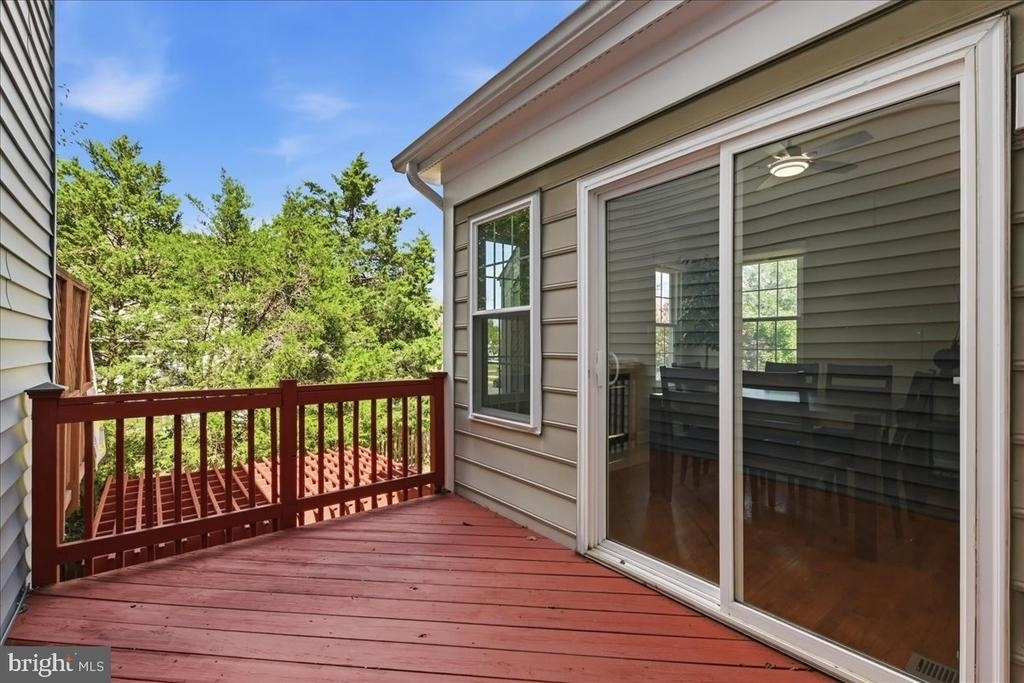 43092 Francis Square - Photo 39