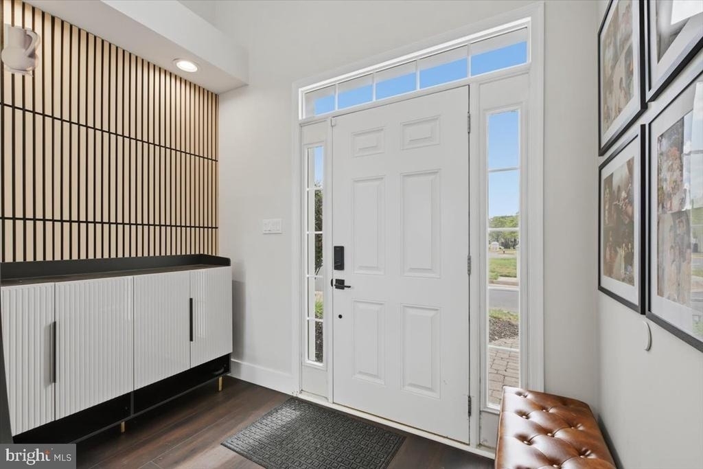 43092 Francis Square - Photo 3