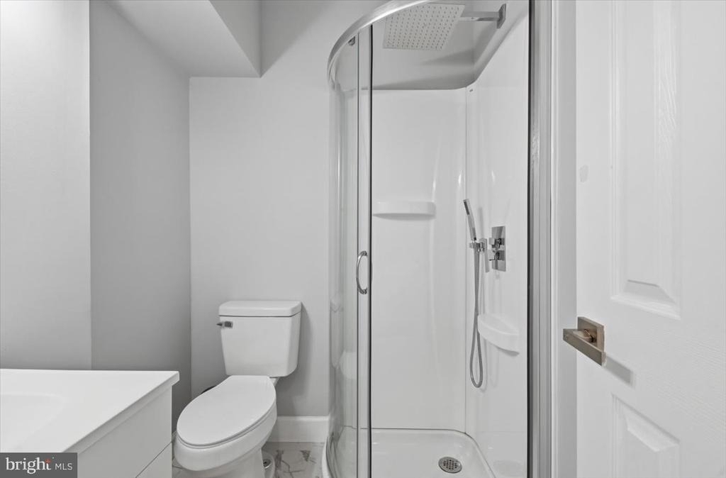 43092 Francis Square - Photo 5