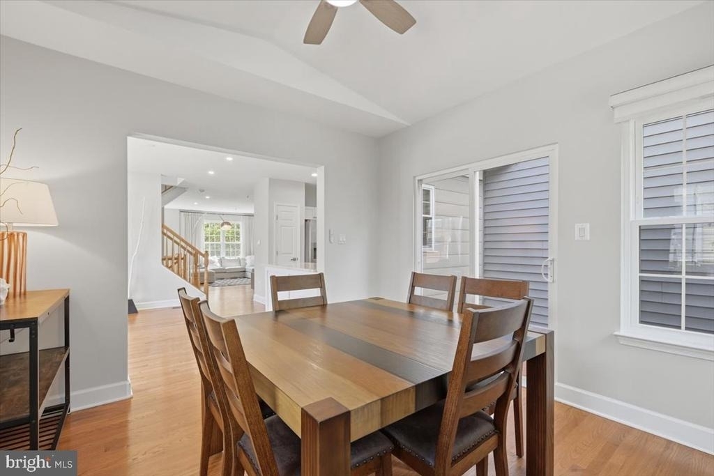 43092 Francis Square - Photo 25