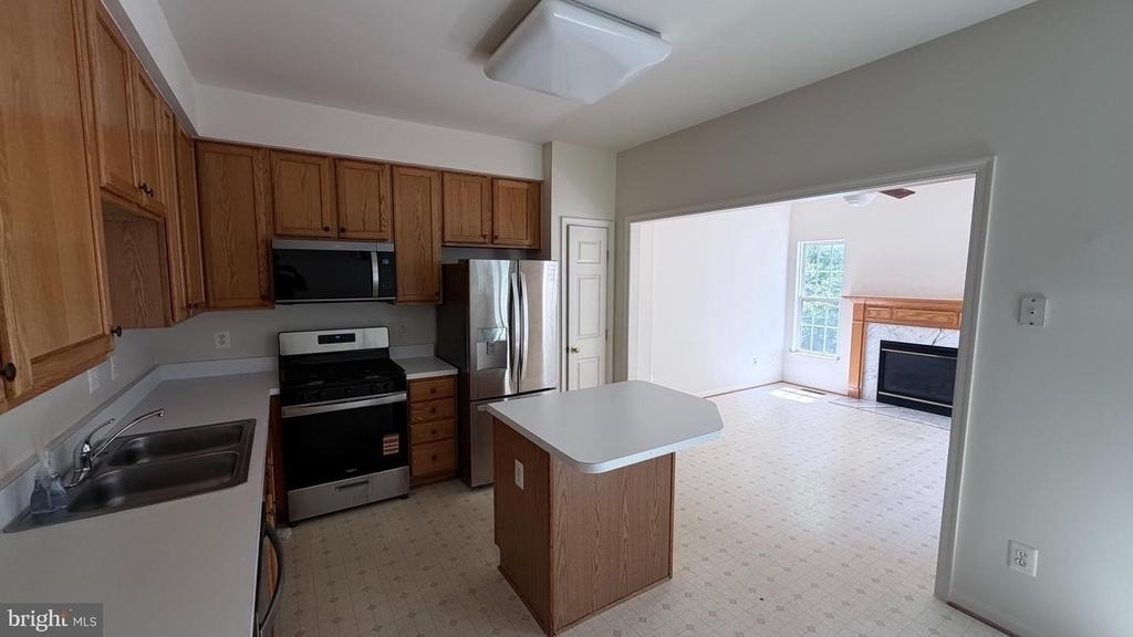 13643 Saint Johns Wood Place - Photo 11