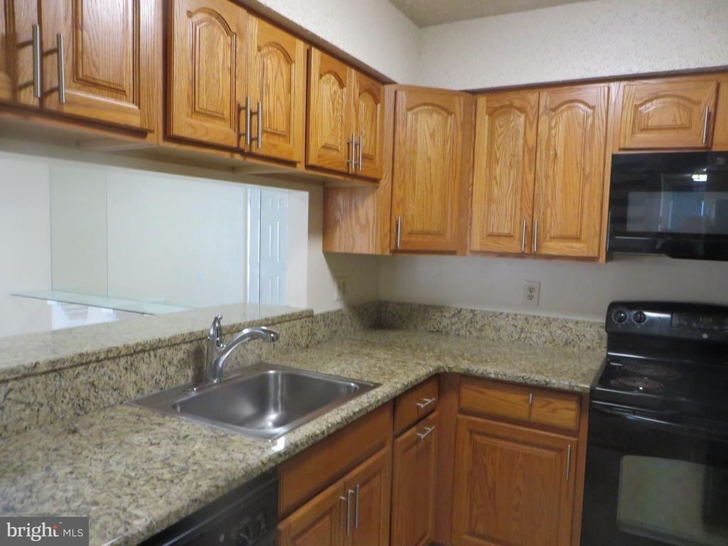 6919 Mary Caroline Circle - Photo 8