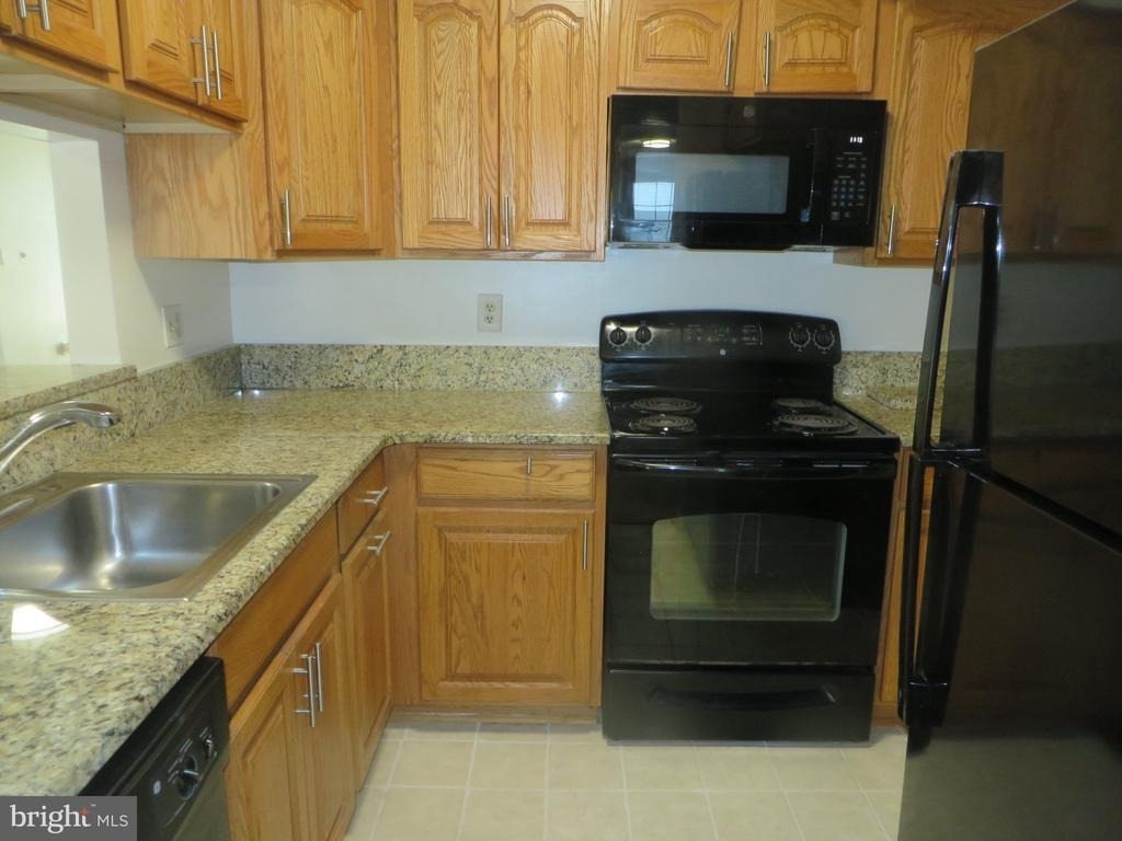 6919 Mary Caroline Circle - Photo 7
