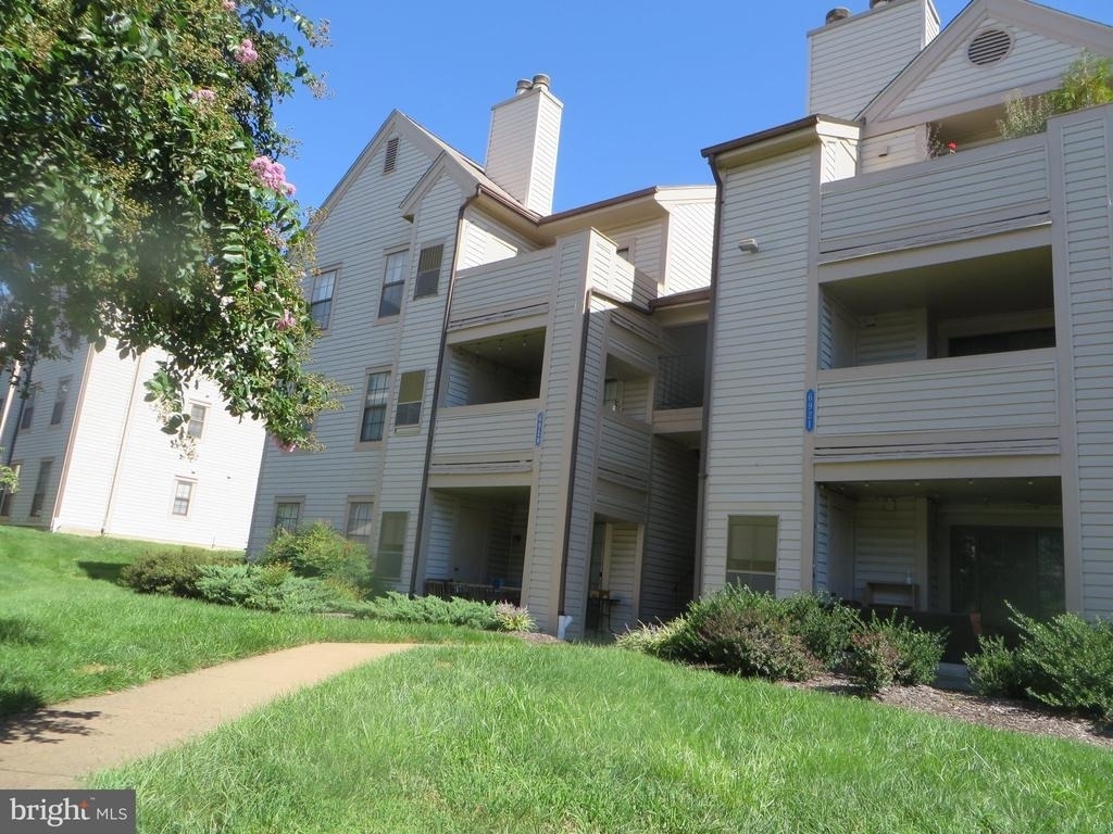 6919 Mary Caroline Circle - Photo 0