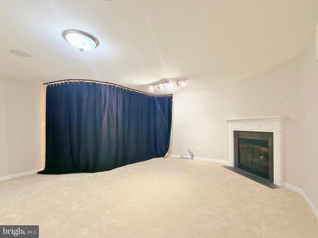 1274 Vintage Place - Photo 31