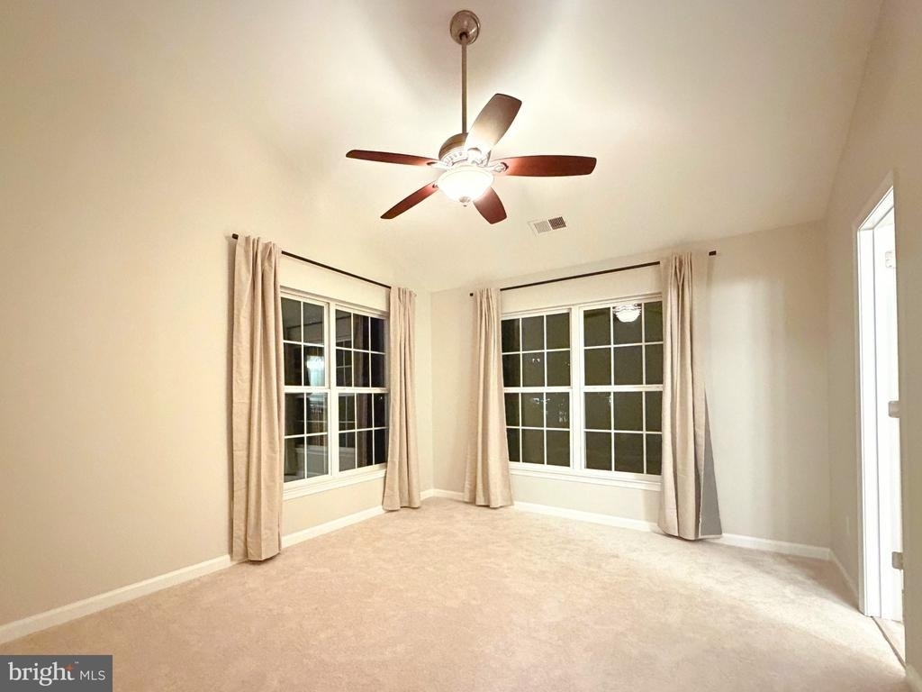 1274 Vintage Place - Photo 19