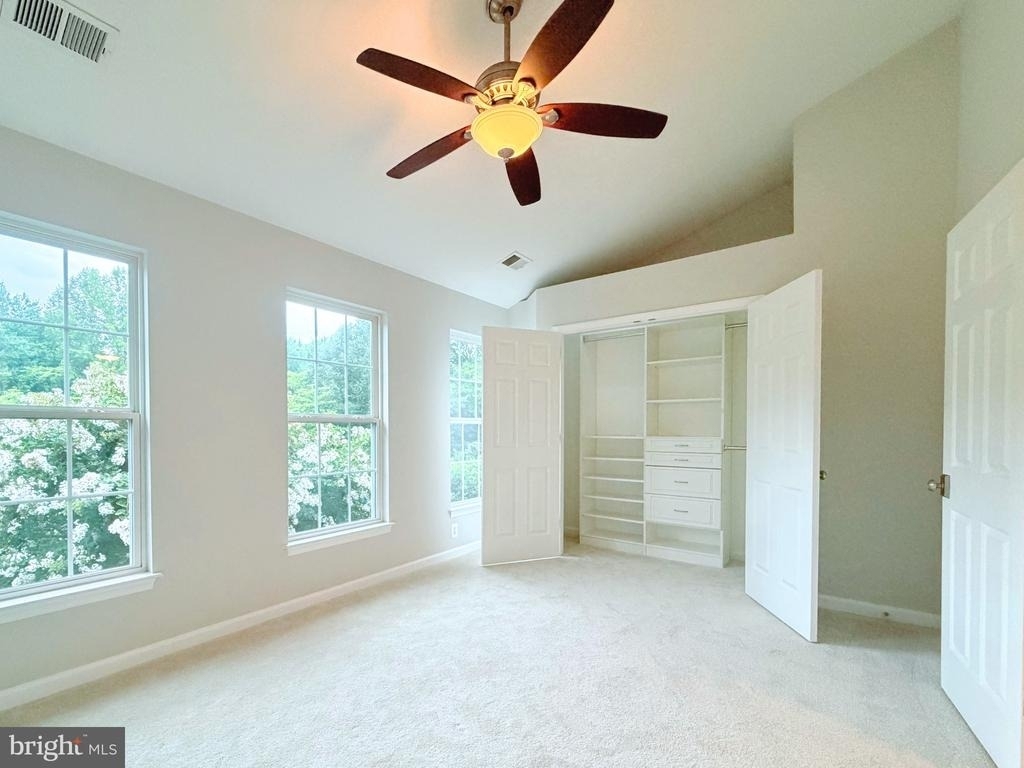 1274 Vintage Place - Photo 24