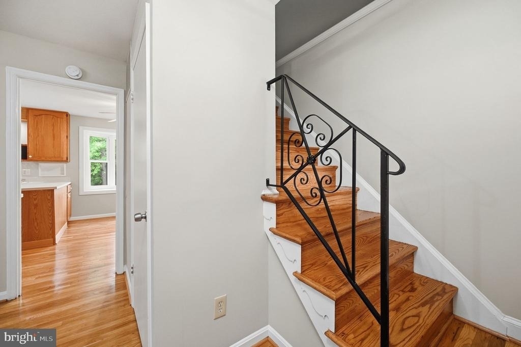 8608 Parliament Drive - Photo 9