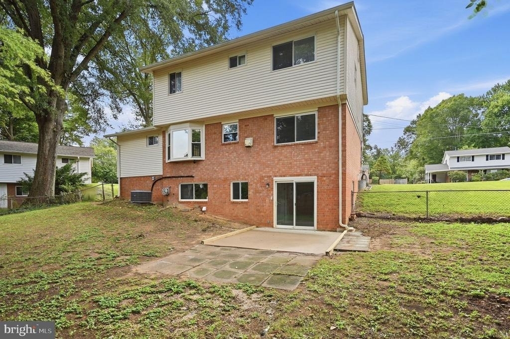 8608 Parliament Drive - Photo 29
