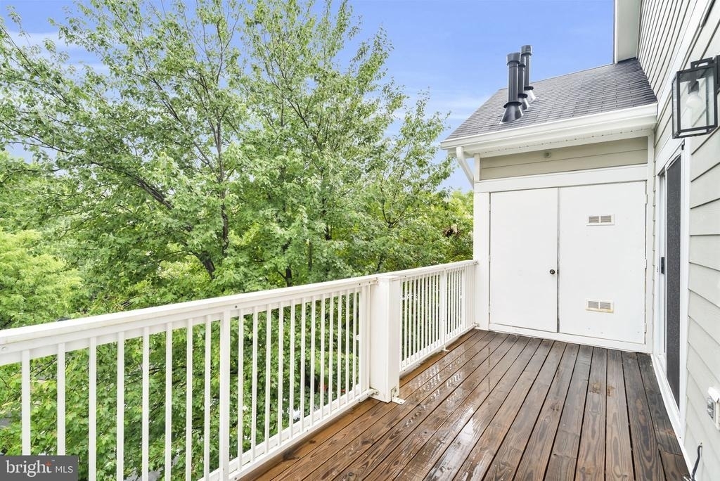 1701 Lake Shore Crest Drive - Photo 11