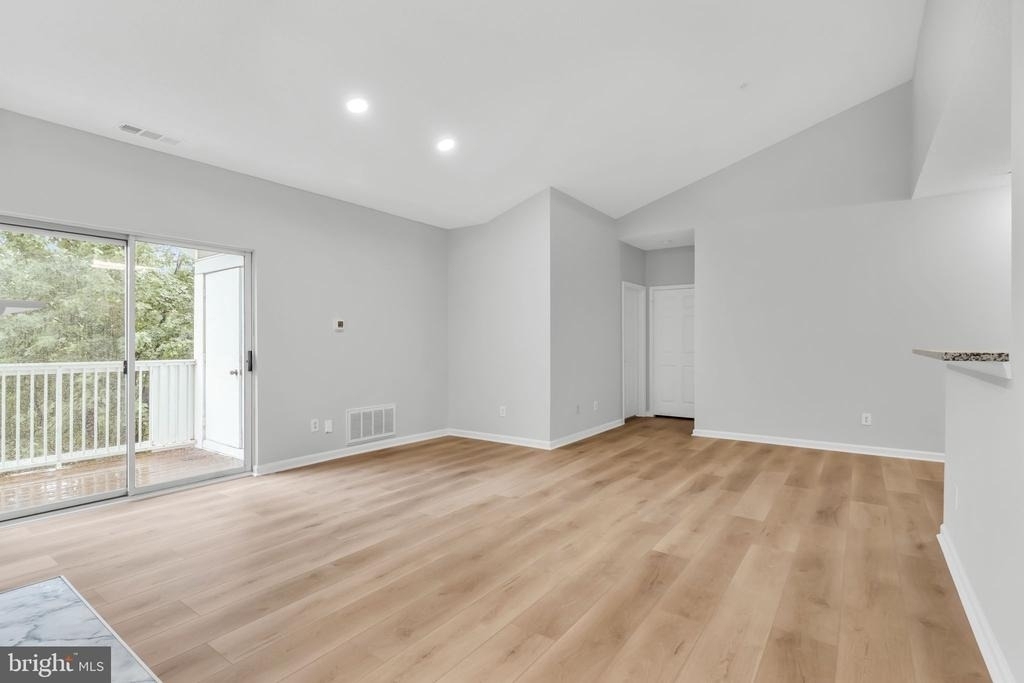 1701 Lake Shore Crest Drive - Photo 8