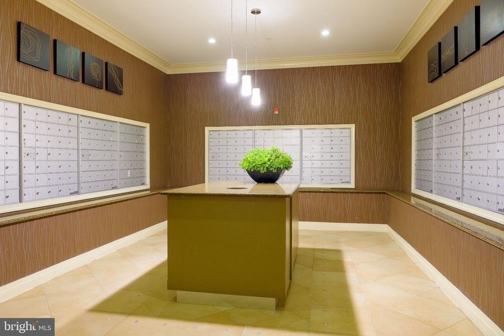 2451 Midtown Avenue - Photo 19