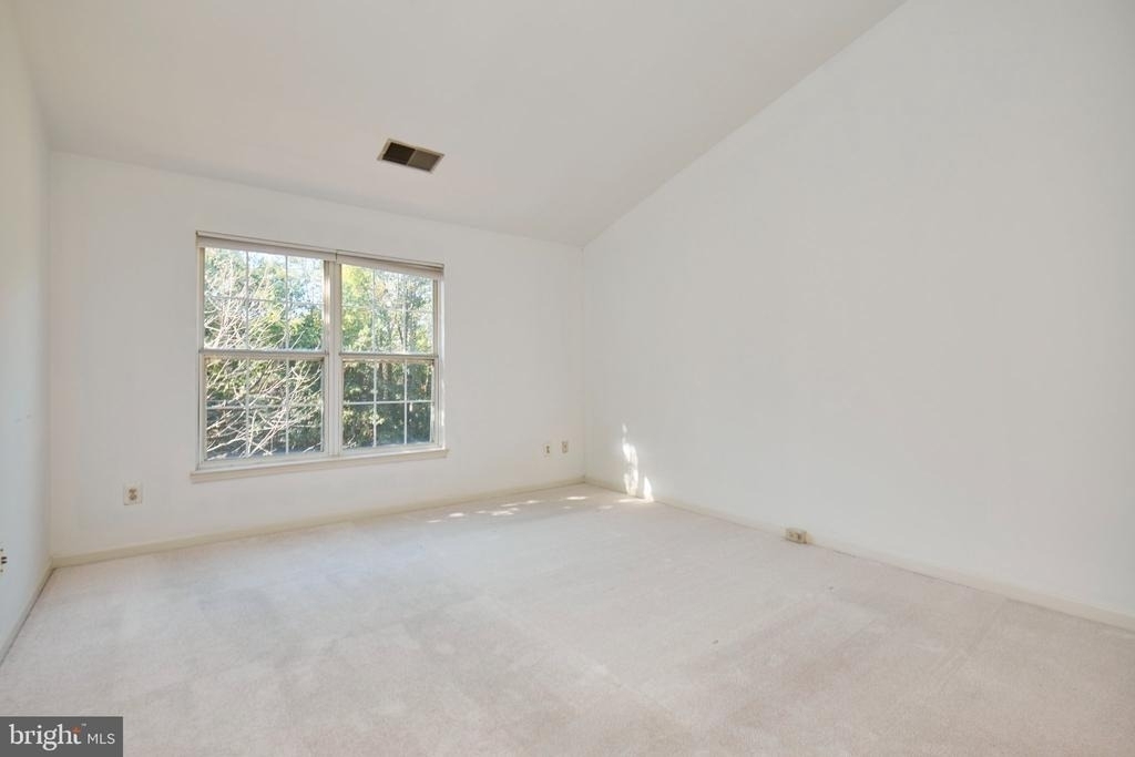 11485 Carriage Court - Photo 15