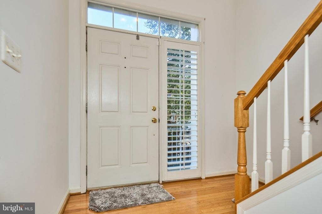 11485 Carriage Court - Photo 2