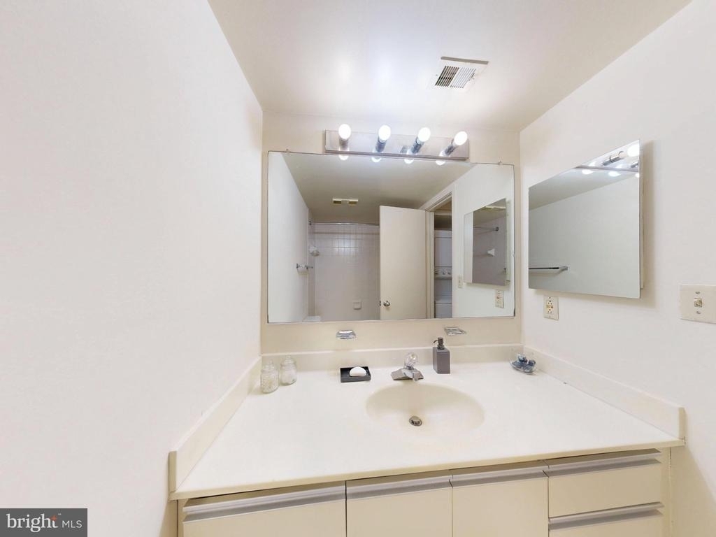 5505 Seminary Road - Photo 15