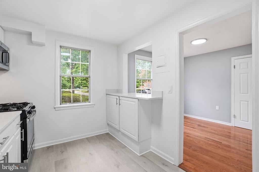 6604 Potomac Avenue - Photo 5