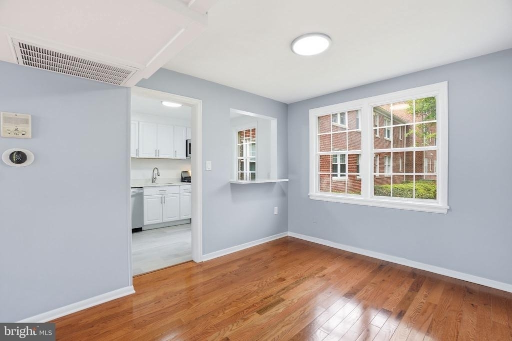 6604 Potomac Avenue - Photo 10