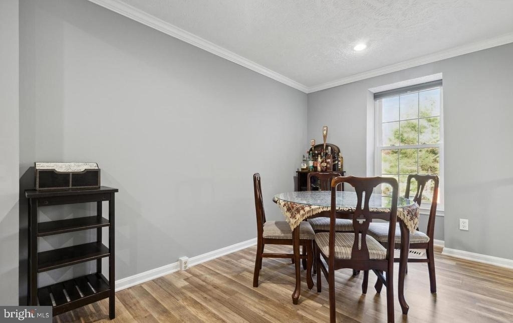1679 Fieldthorn Drive - Photo 3