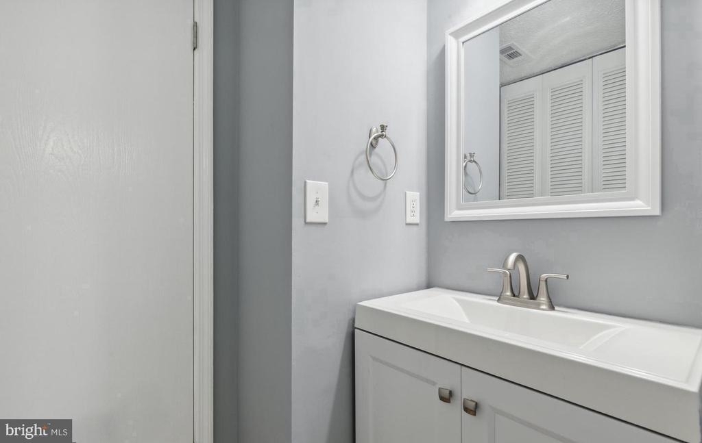 1679 Fieldthorn Drive - Photo 14