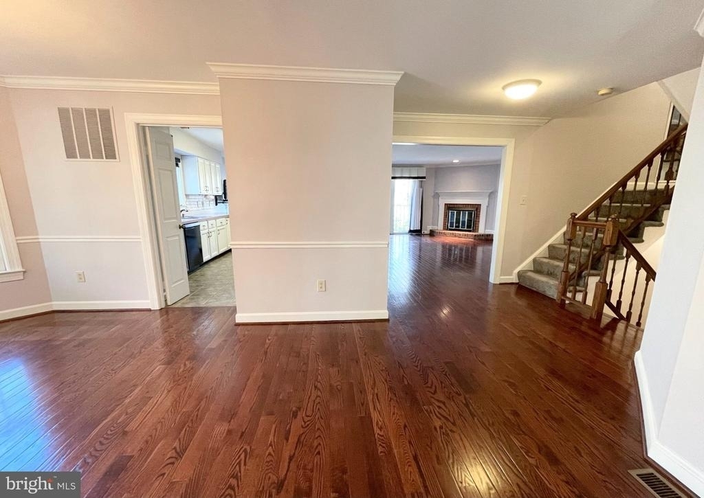 6319 Chaucer View Circle - Photo 6