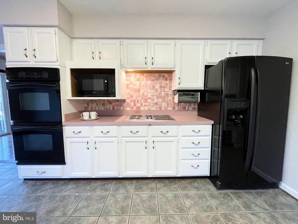 6319 Chaucer View Circle - Photo 11