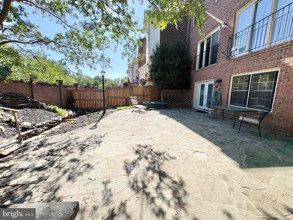 6319 Chaucer View Circle - Photo 38