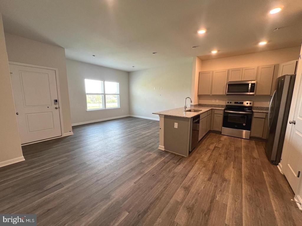 155 Tigney Drive - Photo 3