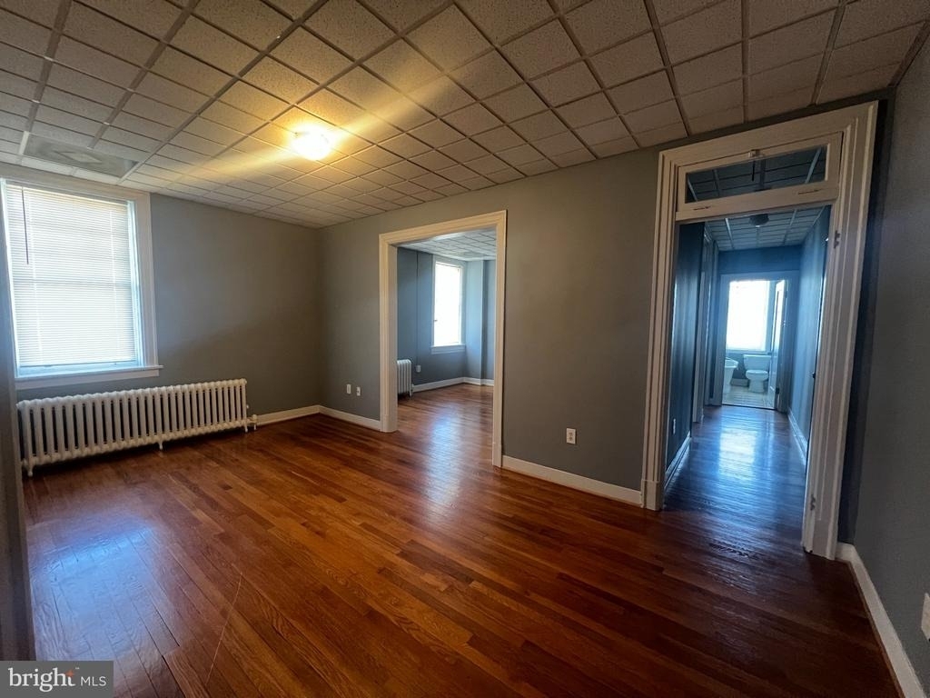 403 William Street - Photo 2