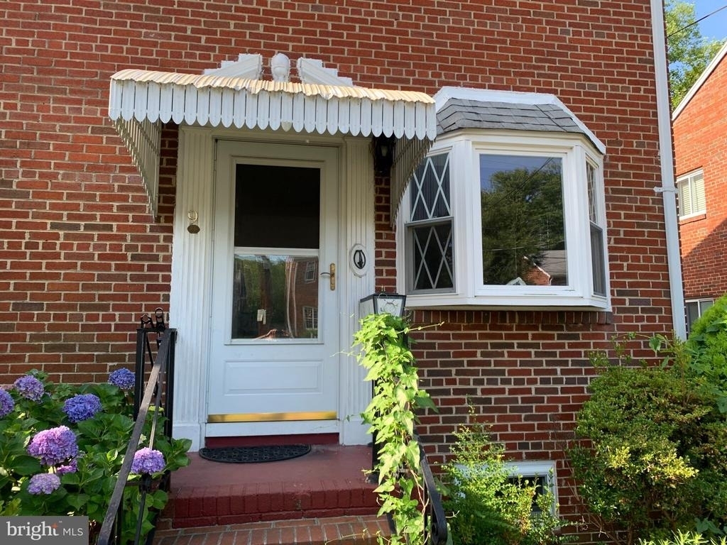 9 E Myrtle Street - Photo 1