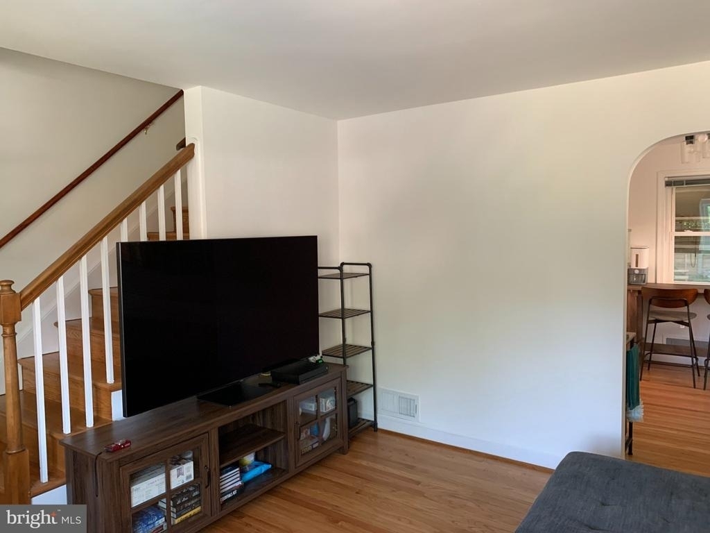 9 E Myrtle Street - Photo 3