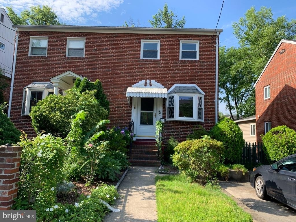9 E Myrtle Street - Photo 0