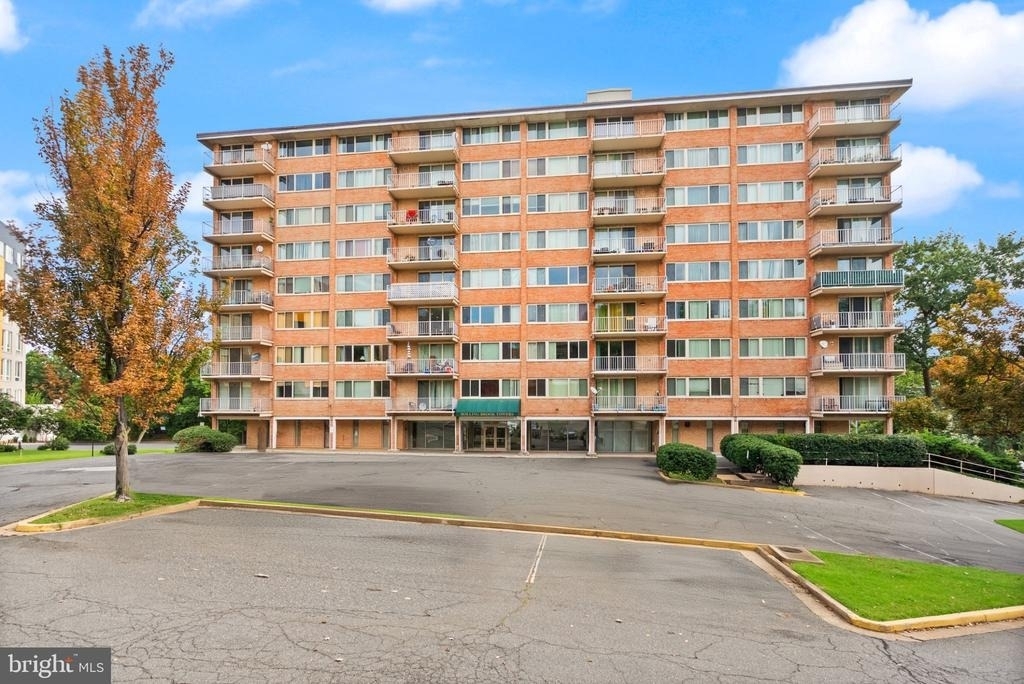 4520 King Street - Photo 1