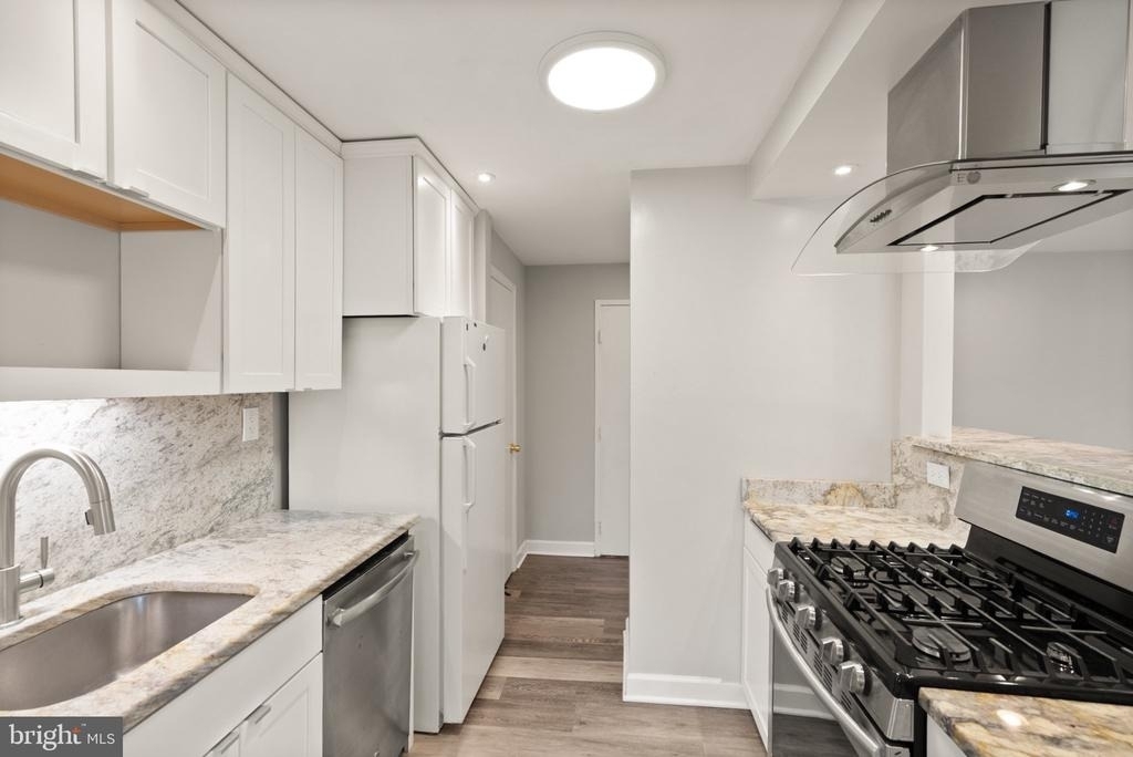 4520 King Street - Photo 18