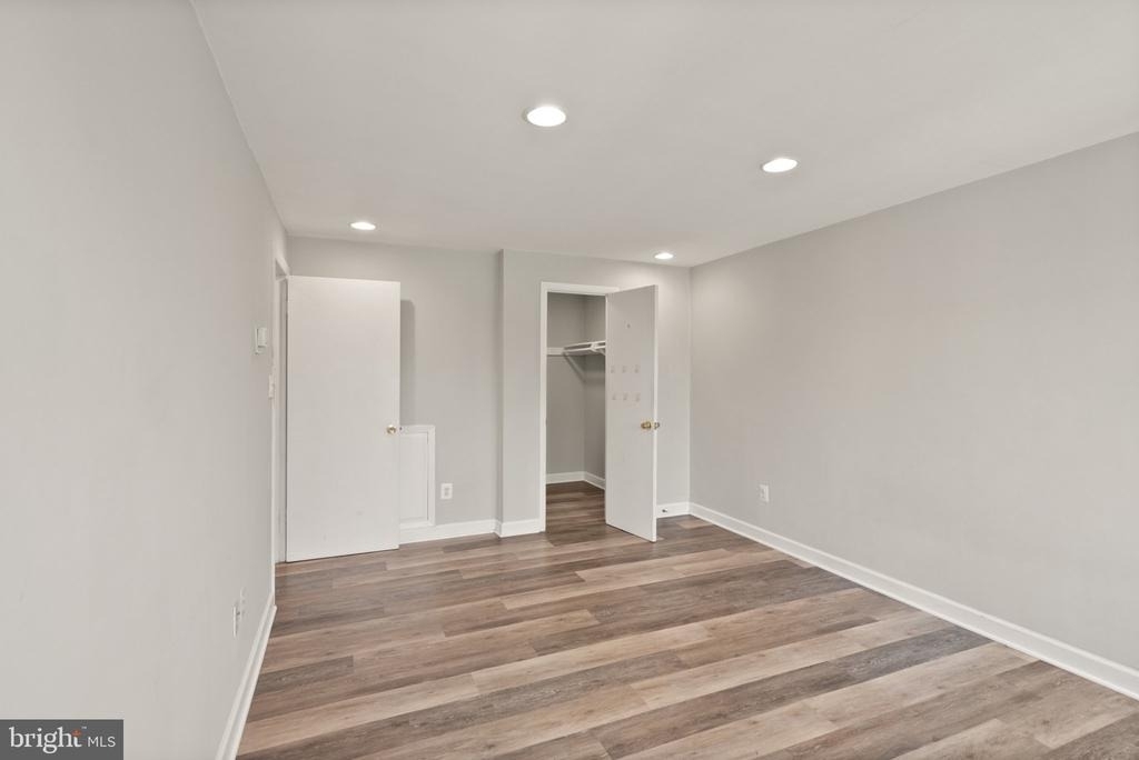 4520 King Street - Photo 27