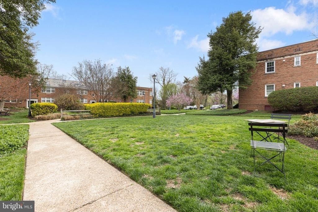 1804 W Abingdon Drive - Photo 14