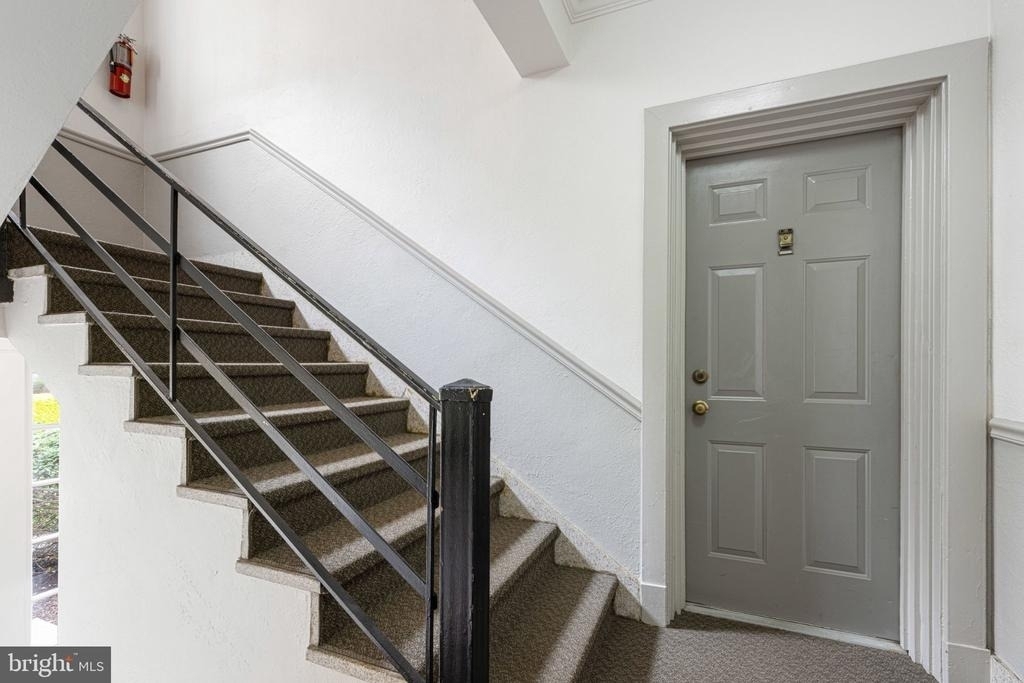 1804 W Abingdon Drive - Photo 1