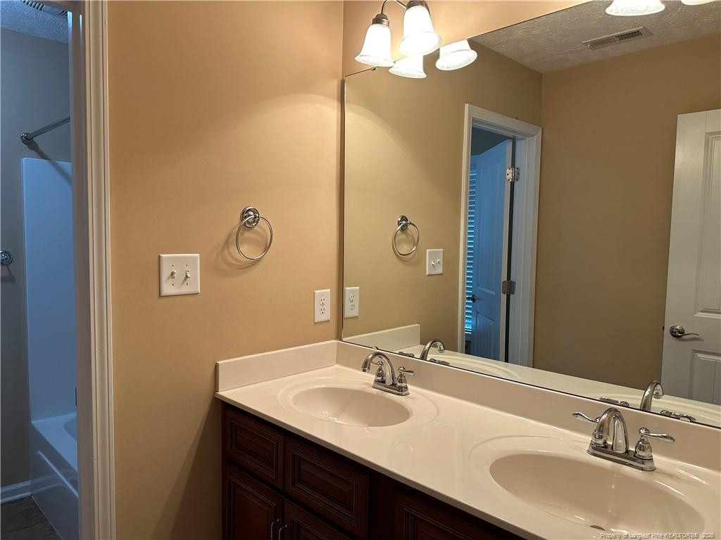 4021 Stretton Avenue - Photo 36