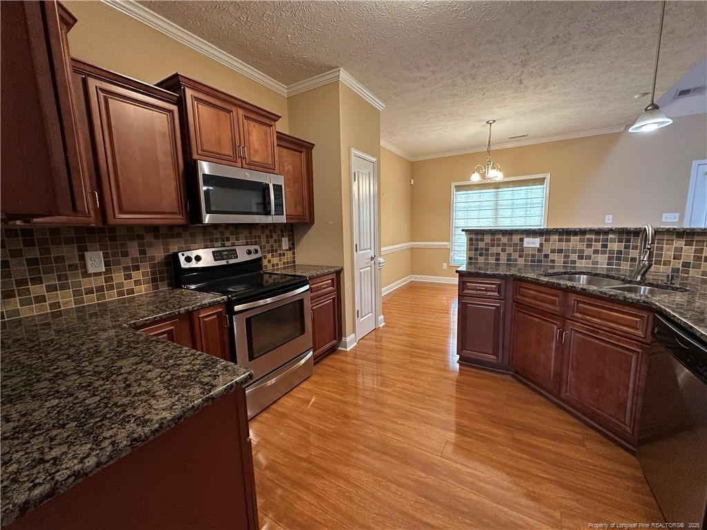 4021 Stretton Avenue - Photo 6
