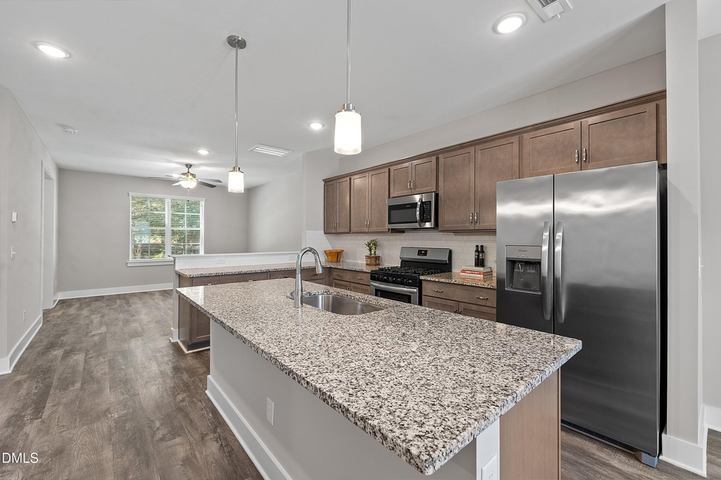825 S Franklin Street - Photo 15
