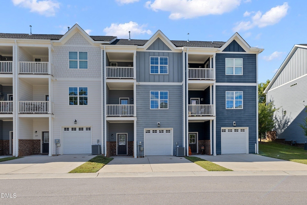 825 S Franklin Street - Photo 43
