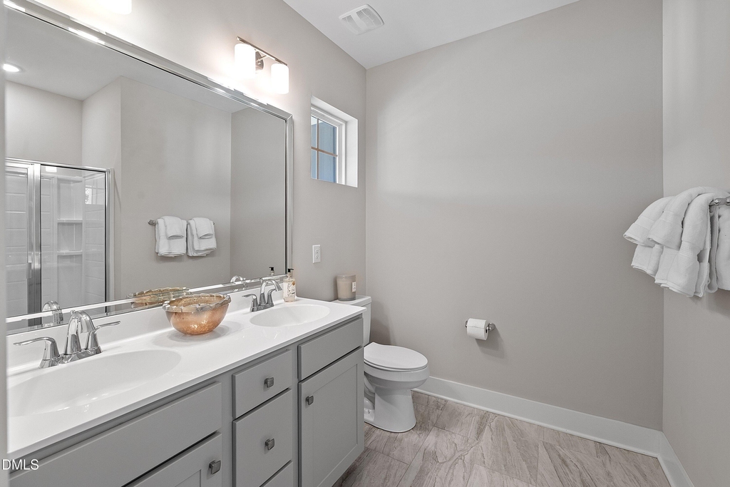 825 S Franklin Street - Photo 33