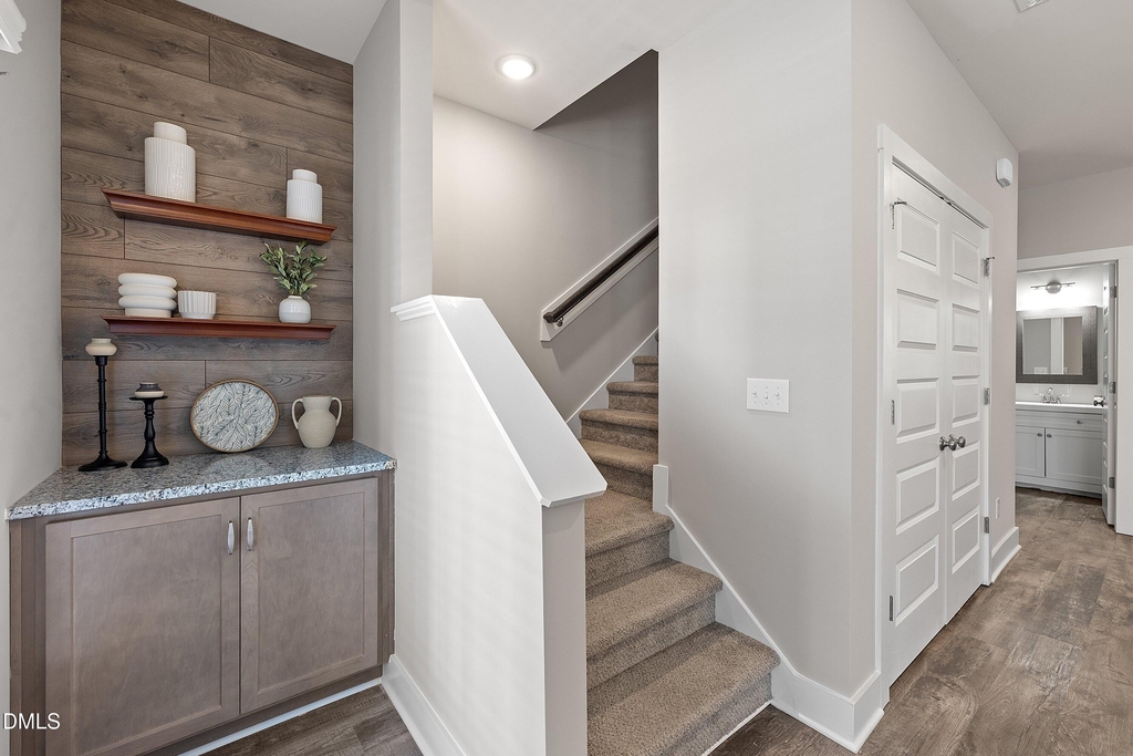 825 S Franklin Street - Photo 23