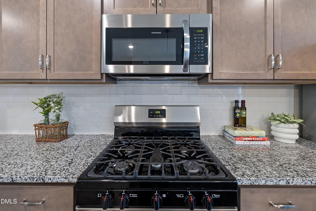 825 S Franklin Street - Photo 18