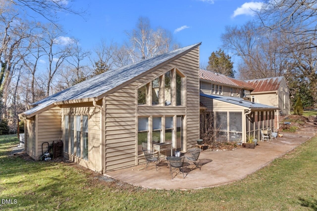 303 Henderson Street - Photo 33