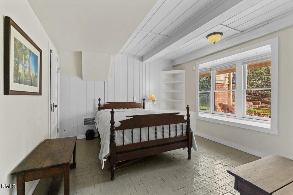 303 Henderson Street - Photo 24