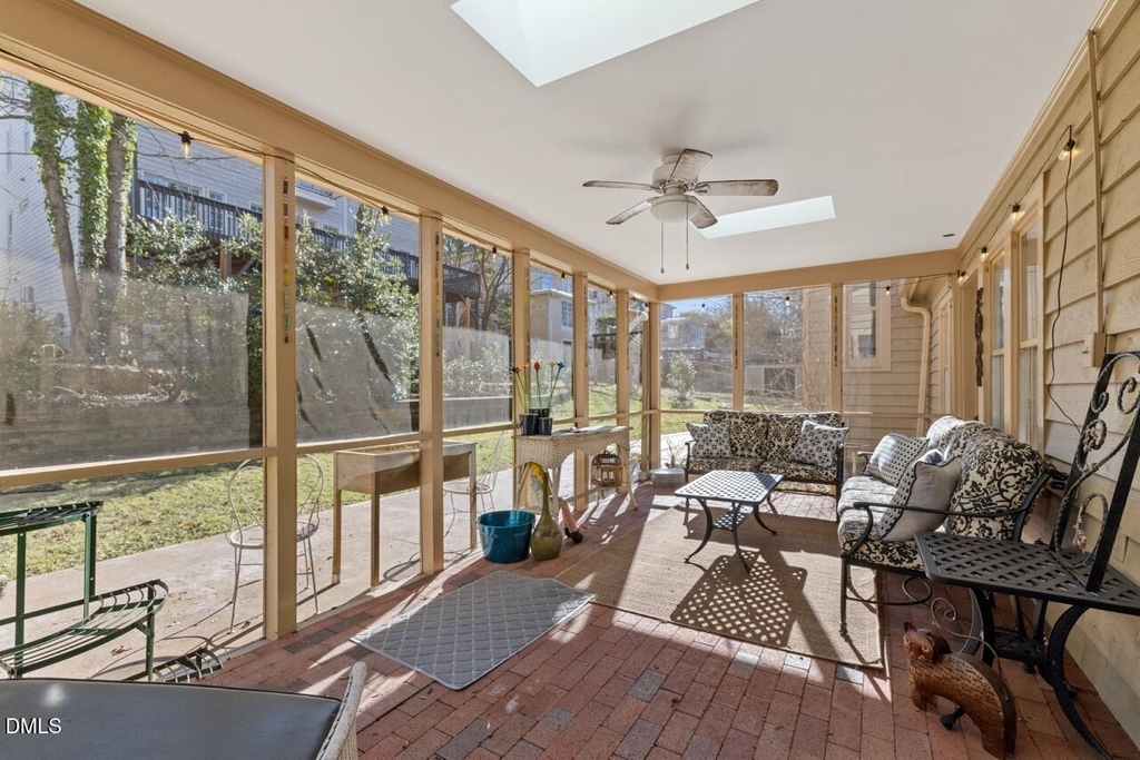 303 Henderson Street - Photo 26