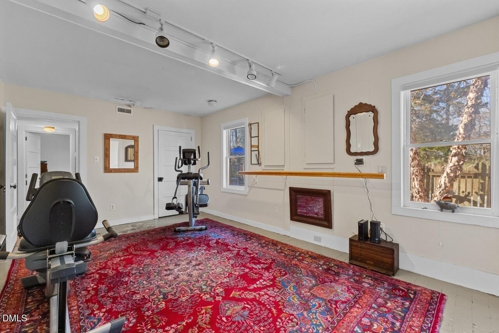 303 Henderson Street - Photo 3