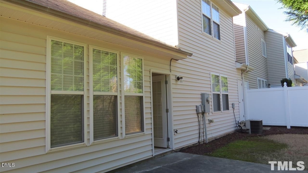 8204 Stone Cellar Drive - Photo 11