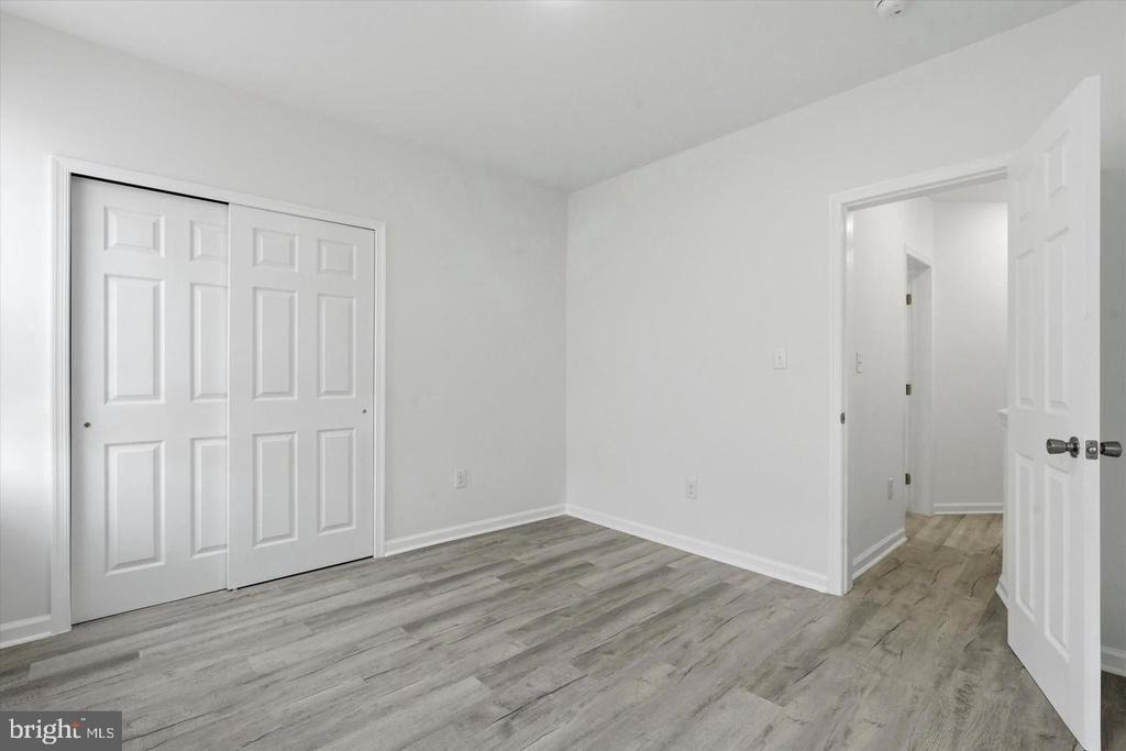 5715 Malcolm Street - Photo 3